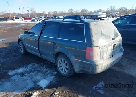 2004 Volkswagen Passat from USA, damaged, VIN WVWVD63B54E027276